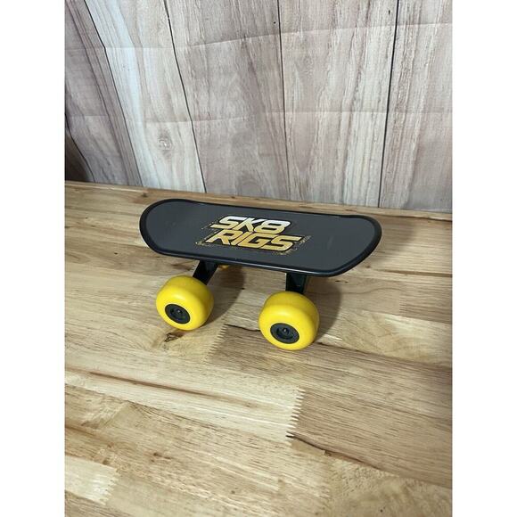 SK8 Rigs Handboard for Kids Gorilla Design Yellow BongoHand Skateboard - Picture 1 of 5